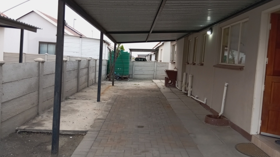 4 Bedroom Property for Sale in Freedom Park North West